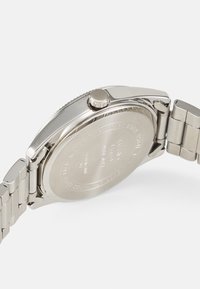 Thumbnail Image 3