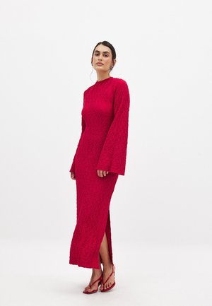 STRUCTURED OPEN BACK - Maxi-jurk - red