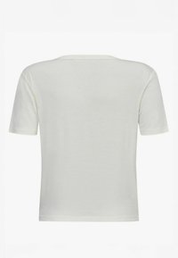 Rövid ujjú, fehér bordázott póló kerek nyakkivágással, sima textúrával és laza szabással. A hátoldalon egyszerű, letisztult vonalak láthatók.