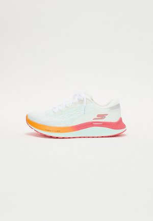 GO RUN PERSISTENCE  - Sneakers basse - white