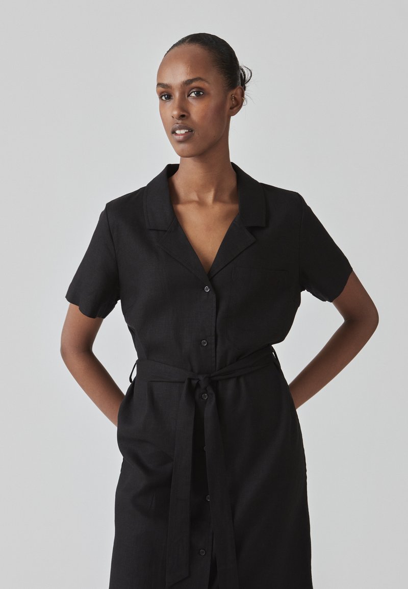 Modström - Ursamd Dress 59097 - 7090 - Black
