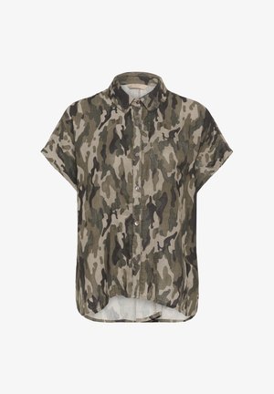 Rövid ujjú, gombos ing zöld, barna és bézs terepmintával és elterjedt gallérral.