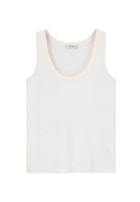 Witte katoenen tanktop met een geribbelde textuur, brede halslijn en zachte roze rand langs de randen. Minimalistisch ontwerp zonder patronen.