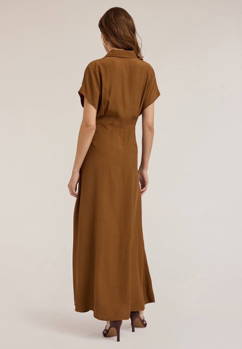 Vestito a scacchi da donna cappuccino 8238 MARRONE