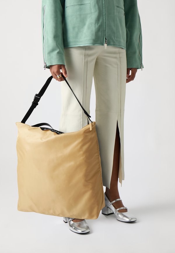 NEAT CROSSBODY SOLID - Tote bag - beige