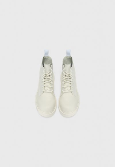 MM6 Maison Margiela Nööritavad poolsaapad - vintage smooth/white virginia/white