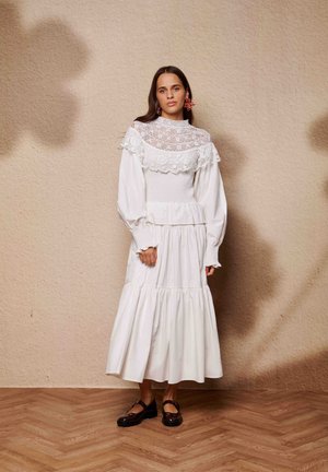 LIGHT LANGUAGE SHIRRING DRESS - Rochie maxi - white