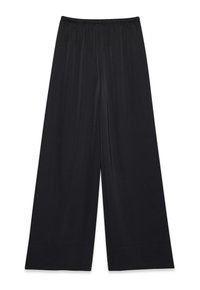 Pantaloni neri a gamba larga con cintura elastica e una texture di tessuto pulita e liscia, mostrati distesi su uno sfondo bianco.