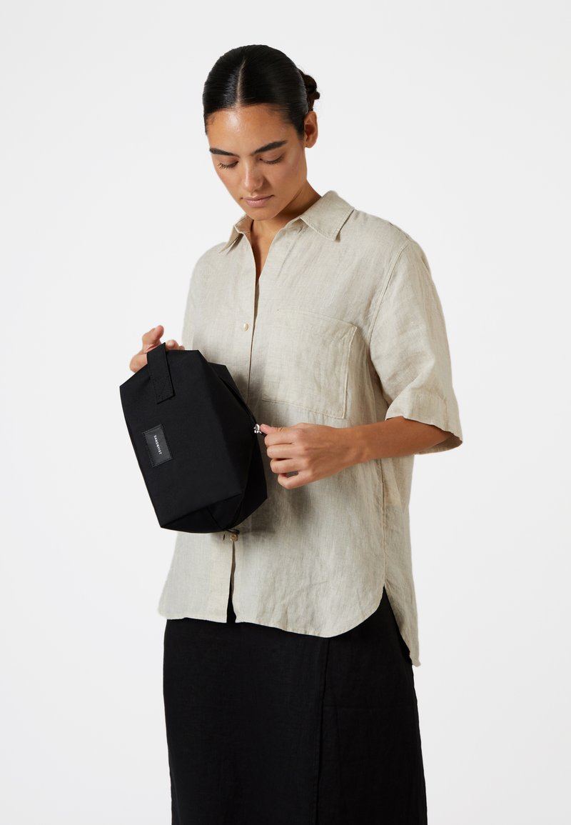 Sandqvist JUSTIN UNISEX - Neceser - black