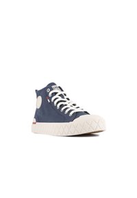 Baskets montantes navy en toile, dotées de lacets blancs, d'un patch logo rond et d'une semelle en caoutchouc blanc texturé avec un motif en losange.