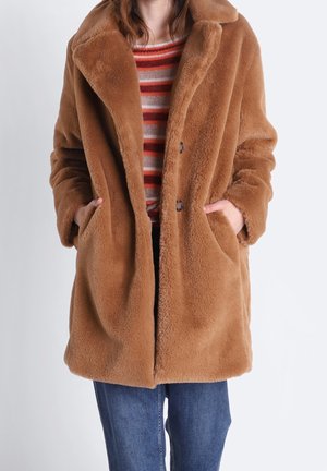 Wintermantel - light brown