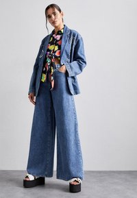 MOSCHINO JEANS TROUSERS - Traperice opuštenog kroja - blue