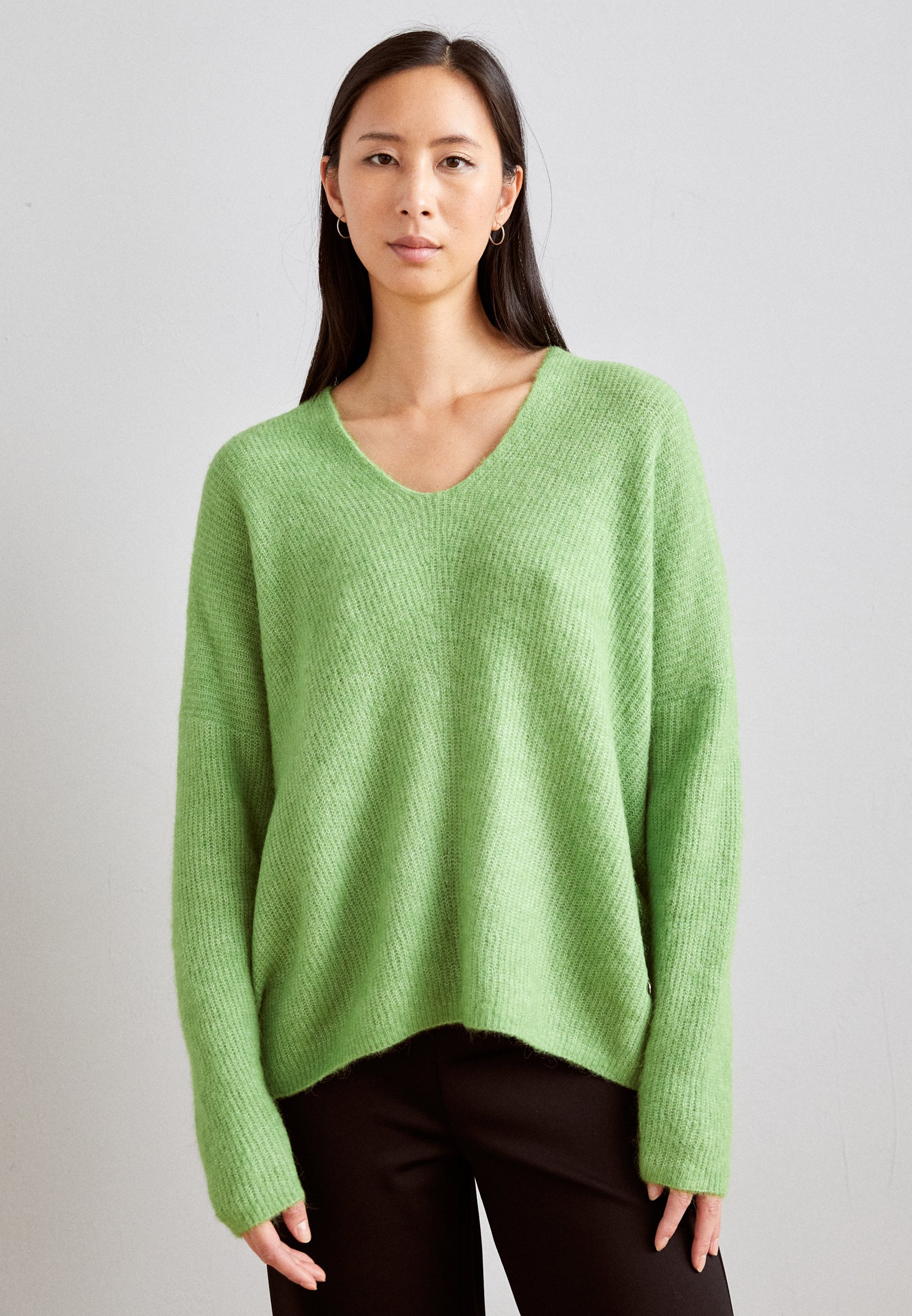 Mos Mosh THORA V-NECK - Strickpullover - forest green/dunkelgrün 