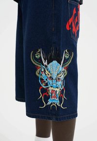 Thumbnail Image 5