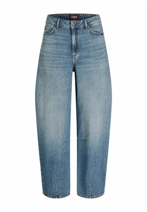 Jean bleu clair à jambes droites avec taille haute, bouton et fermeture éclair devant, présentant un subtil effet délavé et un style cinq poches.