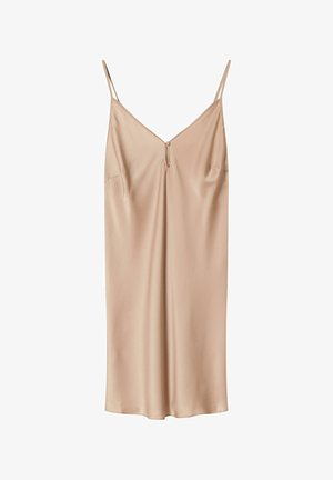 Beżowa satynowa sukienka na ramiączkach z cienkimi spaghetti, dekoltem w kształcie litery V oraz małym guzikiem na środku przodu.