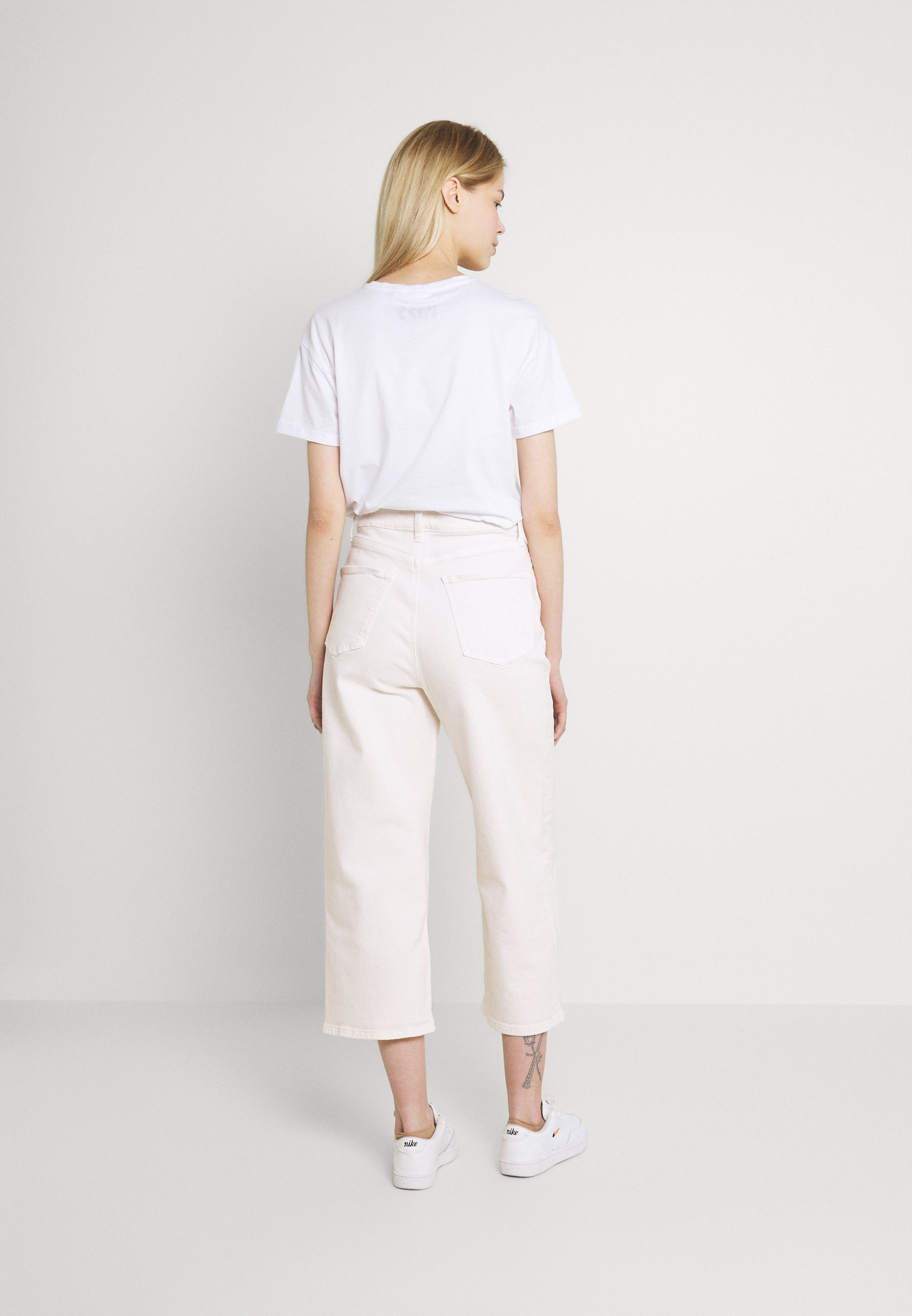 Even\u0026Odd Wide leg cropped jeans 