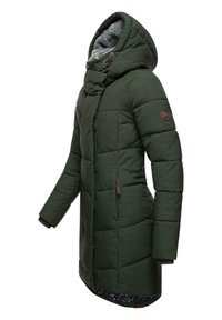 Abrigo acolchado verde con capucha, que cuenta con un suave forro gris, cremallera frontal, bolsillos laterales y un forro interior con un diseño.