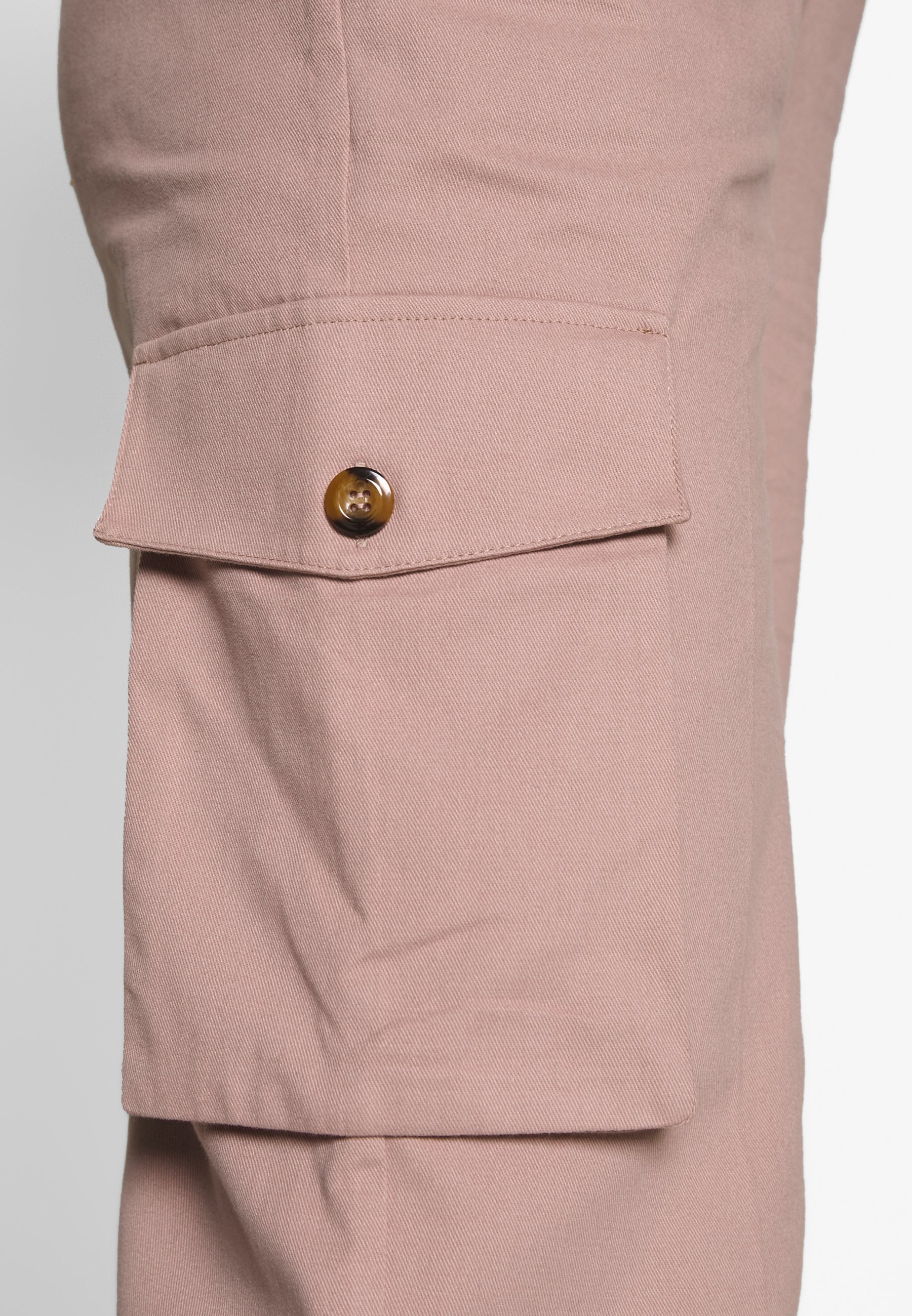 NA KD Misslisibell x NA KD Bukse pale mauve Zalando.no NA-KD Misslisibell x NA-KD - Bukse - black