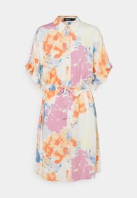 Kurzärmliges, knopfbares Kleid aus leichtem Stoff mit einem mehrfarbigen Blumenmuster in Orange, Pink, Blau und Gelb sowie einem Taillengürtel.