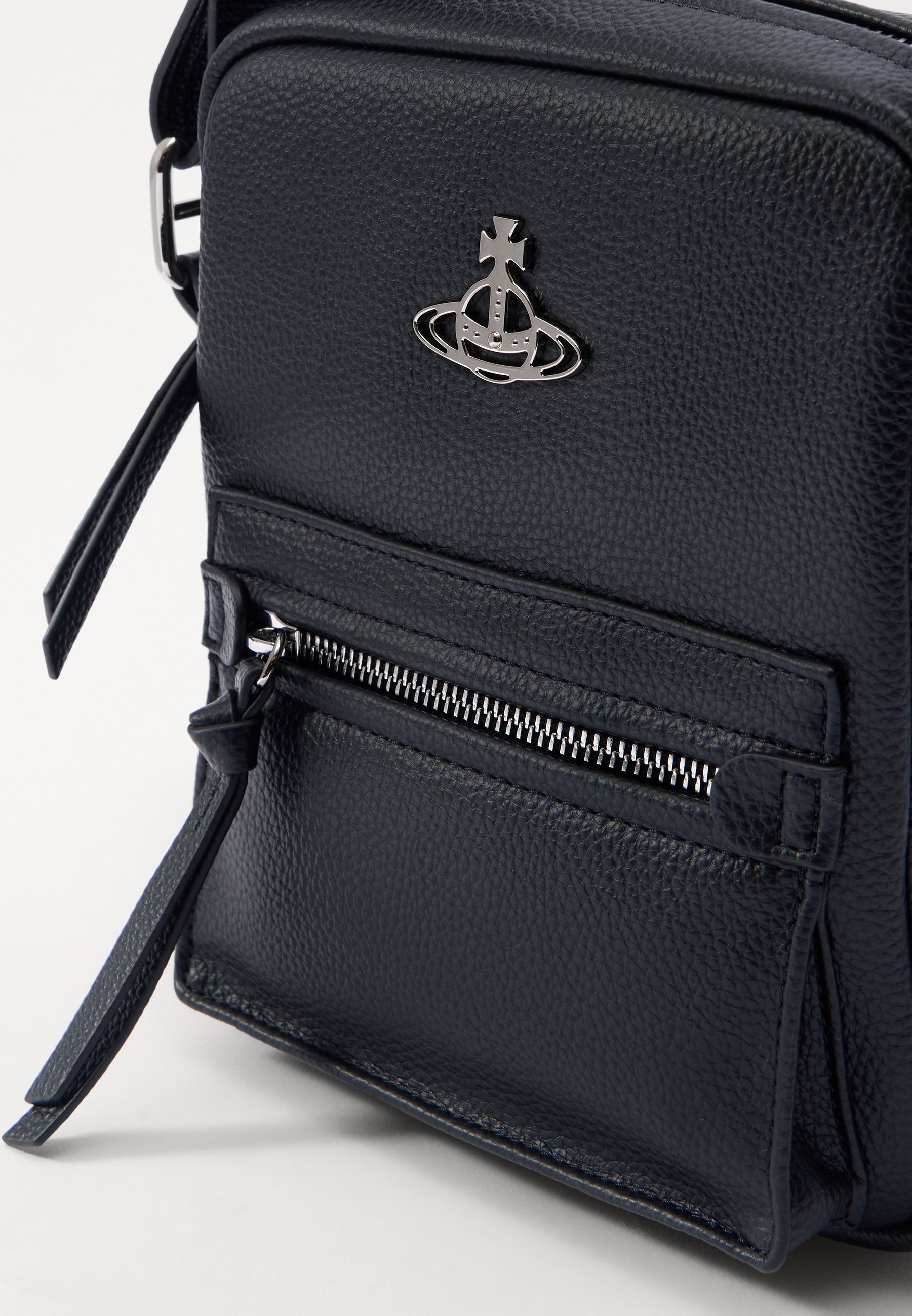 お早めに！【Vivienne Westwood】CROSS BODY BAG 11973908-4104640863479939.jpg