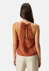Koton HALTER NECK TANK - Camicetta - brown