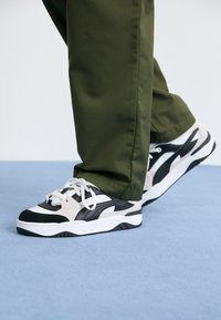 180 UNISEX - Sneakers - white/black