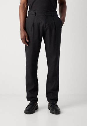 OSBY JOGGER PLEATS - Trousers - black