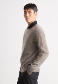 BOSS ESCRITO - Pulover - dark beige