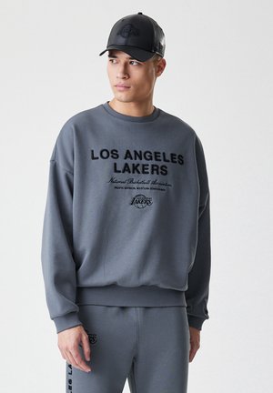 NBA LOS ANGELES LAKERS LINEAR GRAPHIC BOXY CREW - Sportska majica - space grey