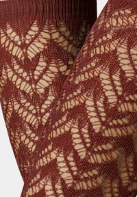Bordeauxrote Spitzenstrumpfhosen mit einem Blättermuster und Ausschnitten, strukturiertem Material und einem gerippten Bund für zusätzlichen Komfort und Sitz.
