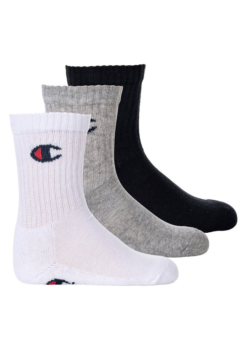 Tre paia di calze in bianco, grigio e nero; texture a coste; ciascuna con un logo nell'area della caviglia; design alla caviglia.