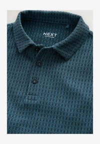 Seleccionado, teal blue