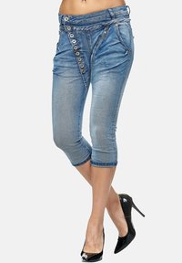 Elara CAPRI - Shorts vaqueros - blau