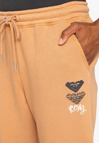 Roxy SURF STOKED BRUSHED - Tepláky - brown