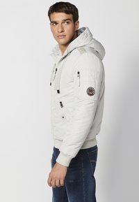 Koroshi Lahka jakna - gris perla   pearl grey