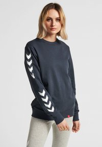 Hummel LEGACY CHEVRON  - Sweater - blau