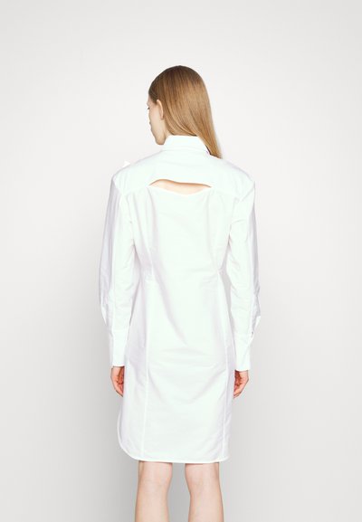 Victoria Beckham WRAP SHIRT DRESS - Φόρεμα πουκάμισο - white