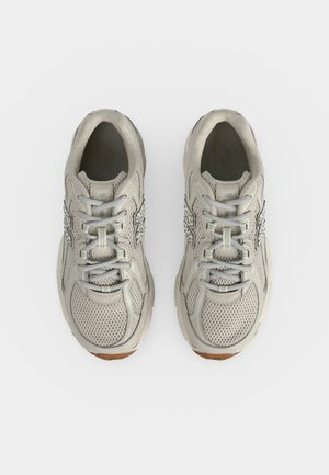 New Balance 740 Safari Moonbeam Gum — foto 5