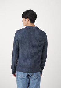 BOSS KRIBEN - Stickad tröja - dark blue