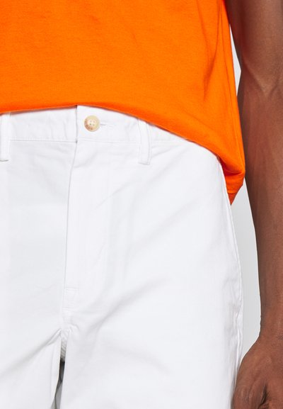 Polo Ralph Lauren 8-INCH STRETCH STRAIGHT FIT CHINO SHORT - Calções - pure white
