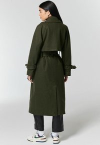 Next TRENCH STYLE PETITE.  - Klassisk frakke - khaki green