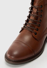 Jack & Jones JFWWENTWORTH - Botines con cordones - cognac