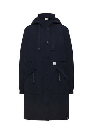 Tmavě námořnický dlouhý plášť do deště s kapucí, předními patentními knoflíky, dvěma velkými klopovými kapsami s poutky na vytahování a nastavitelnými šňůrkami u kapuce.