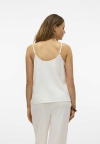 Vero Moda VMMYMILO - Viršus - snow white