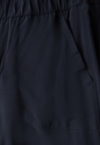 Thumbnail Image 6