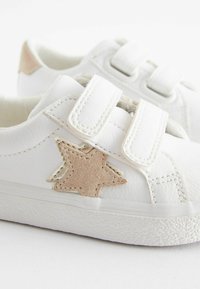 Next STAR FIT - Lära-gå-skor - white
