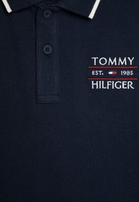 Tommy Hilfiger FLAG - Poloshirt - dark night navy