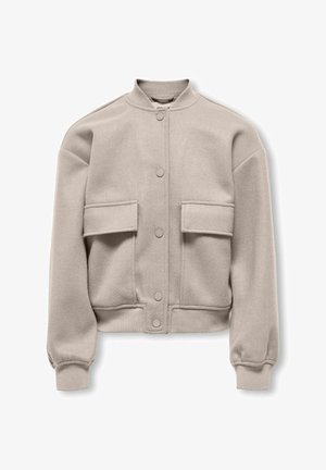 Bézs gyapjú bomber dzseki patentos gombokkal, két nagy eleje fedeles zsebbel, bordázott mandzsettákkal és bordázott gallérral.