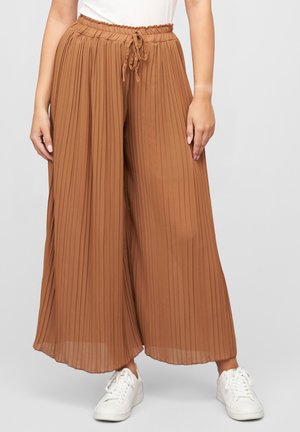 Cloud 5ive SOMMER MIT WEITEM SCHNITT - Trousers - camel